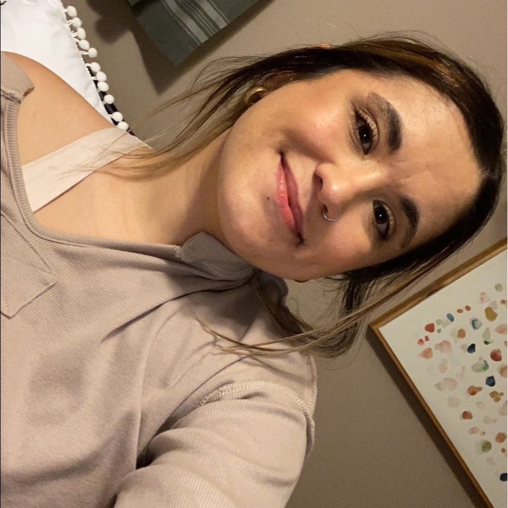 Meet your Posher, Lauren